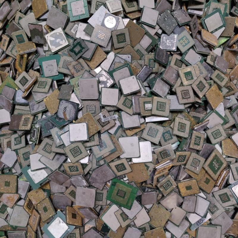 Procesor din plastic și metal cu PIN