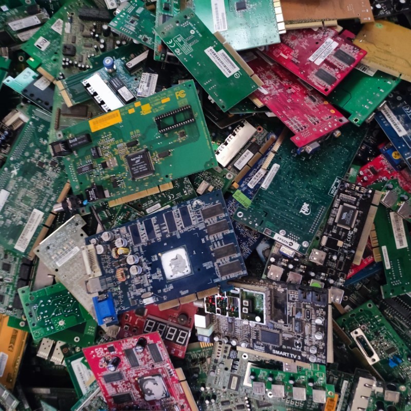 Scheda figlia senza dissipatore, senza metallo