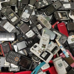 GSM mit Tastatur ohne Batterie